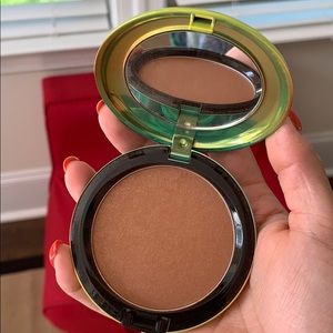 Mac shimmer bronzer in refined golden